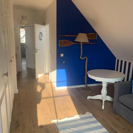 Homestay Niebieski Domek