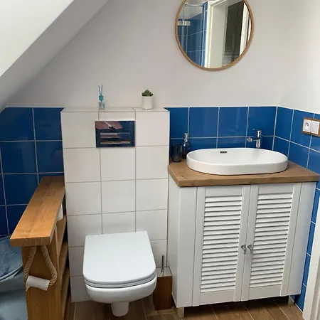 Homestay Niebieski Domek *